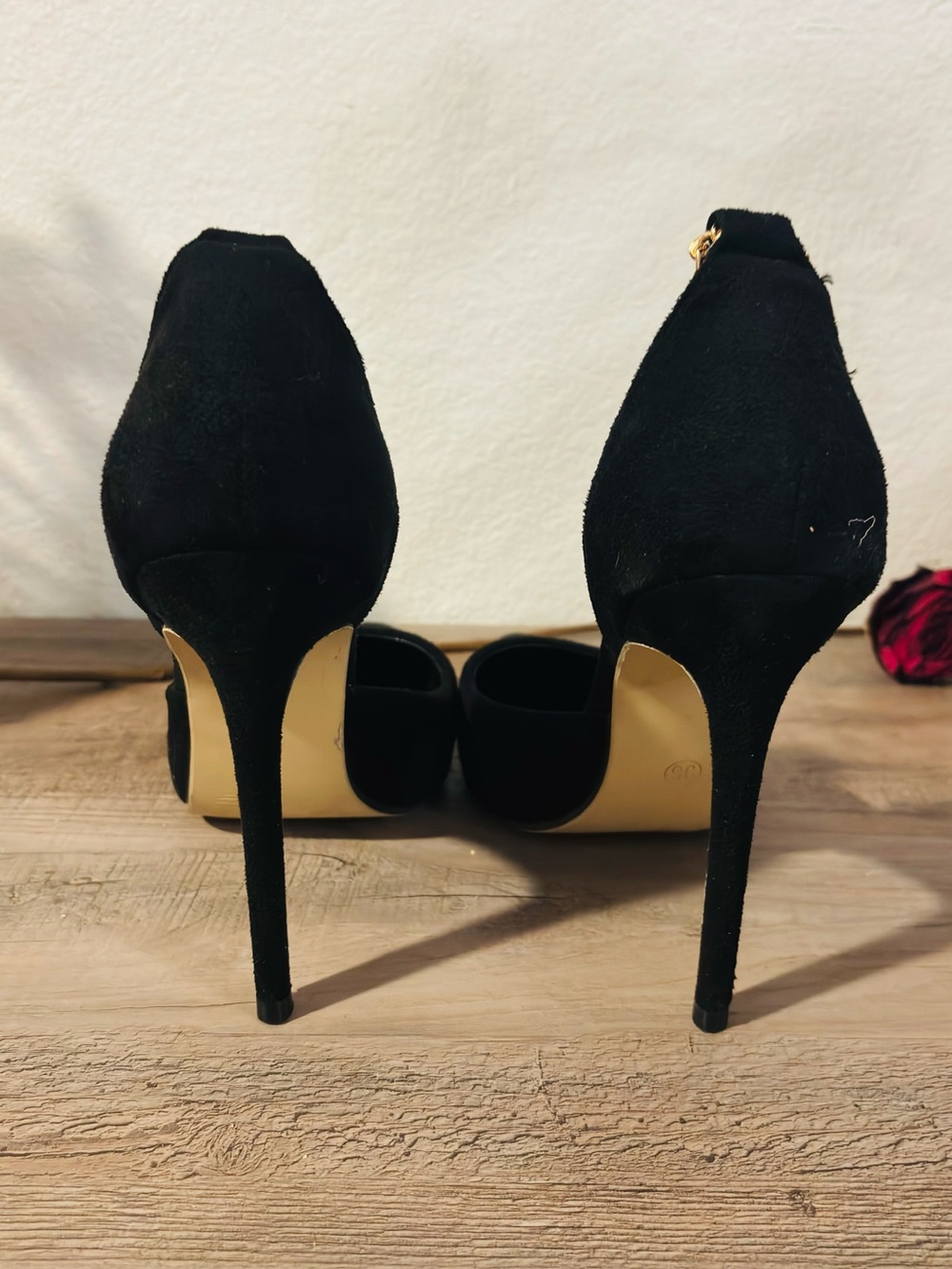 Women's Black Suede Pointed-Toe Stiletto Heels